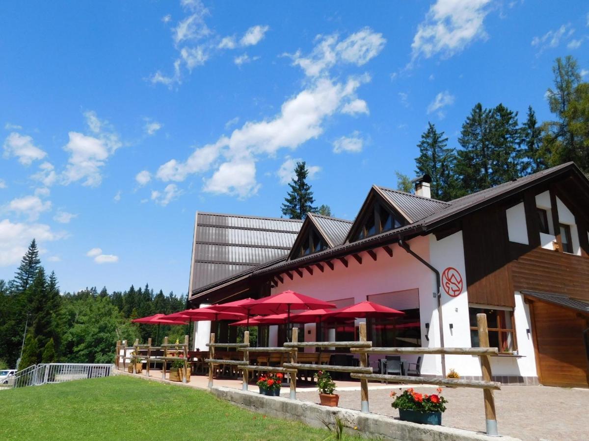 Hotel Mendel Stube Cavareno Exterior foto